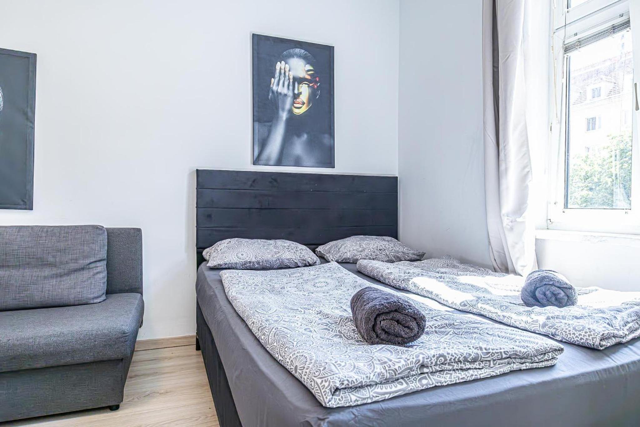 Budget-friendly Room 15 Min from Vienna