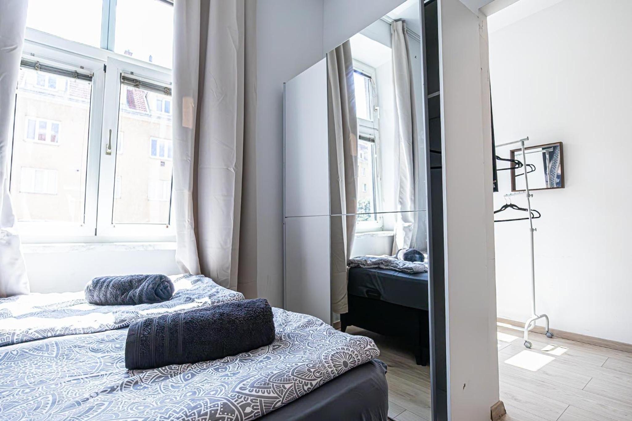 Budget-friendly Room 15 Min from Vienna