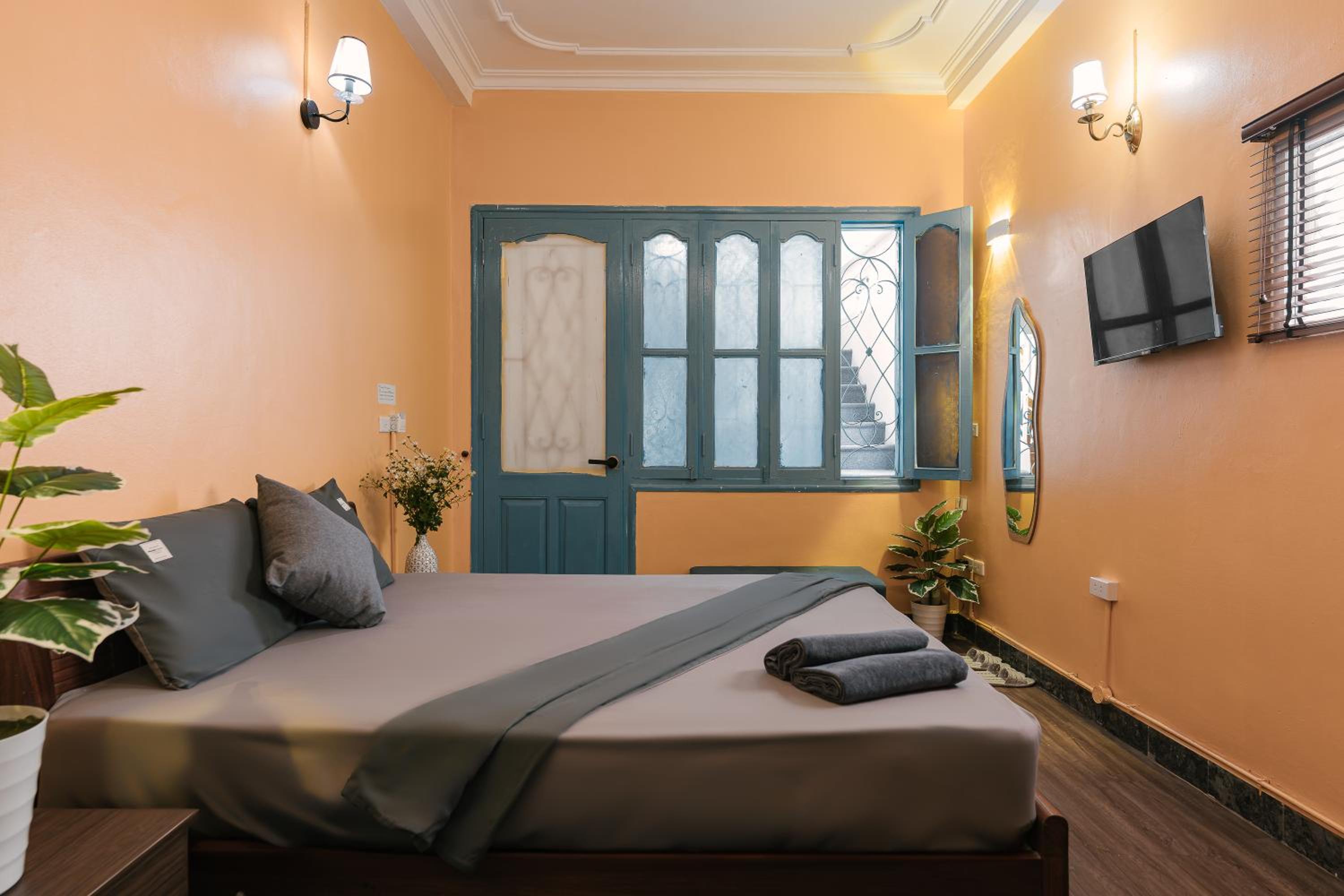 Bridgo Homestay - by Hoan Kiem lake side