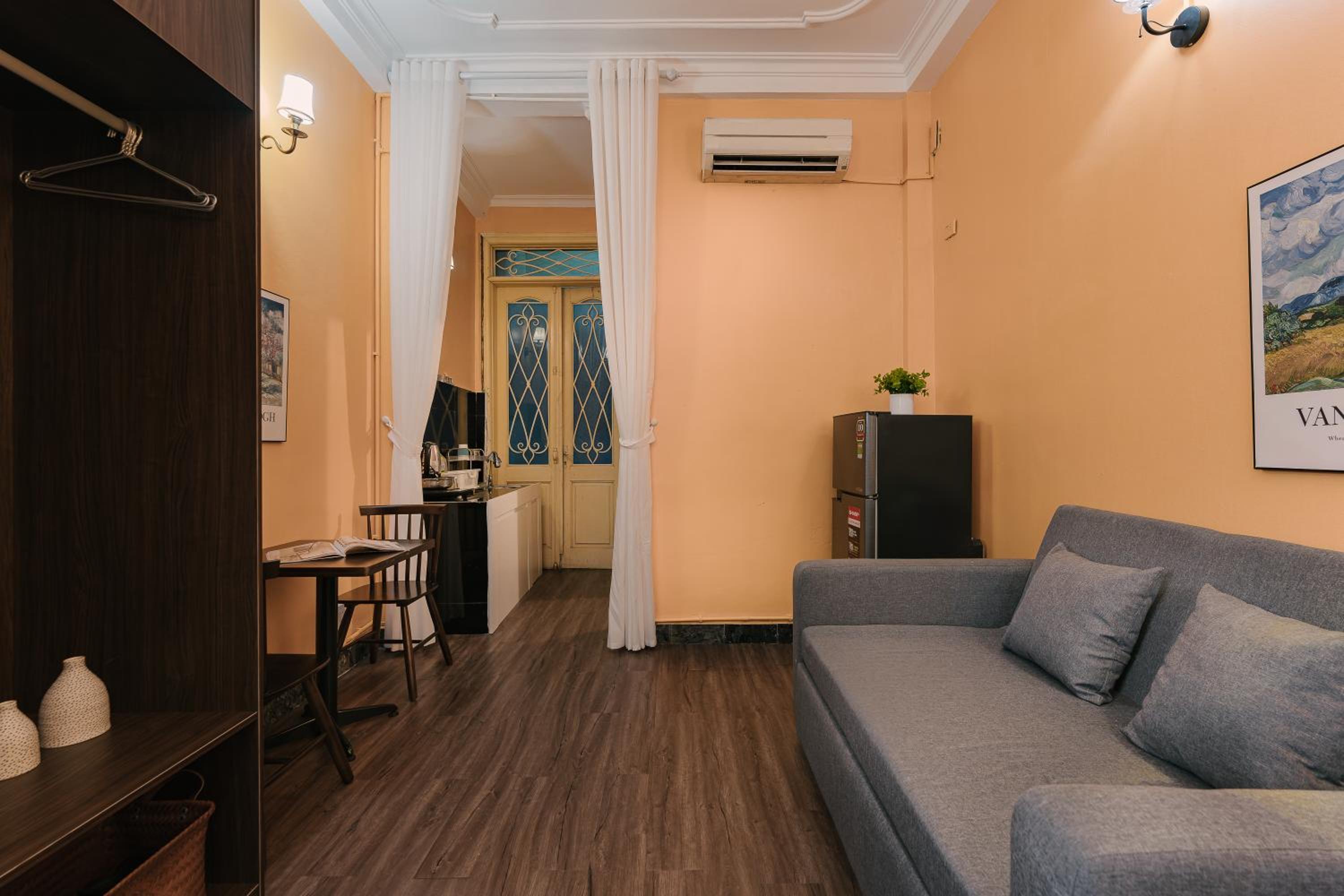 Bridgo Homestay - by Hoan Kiem lake side
