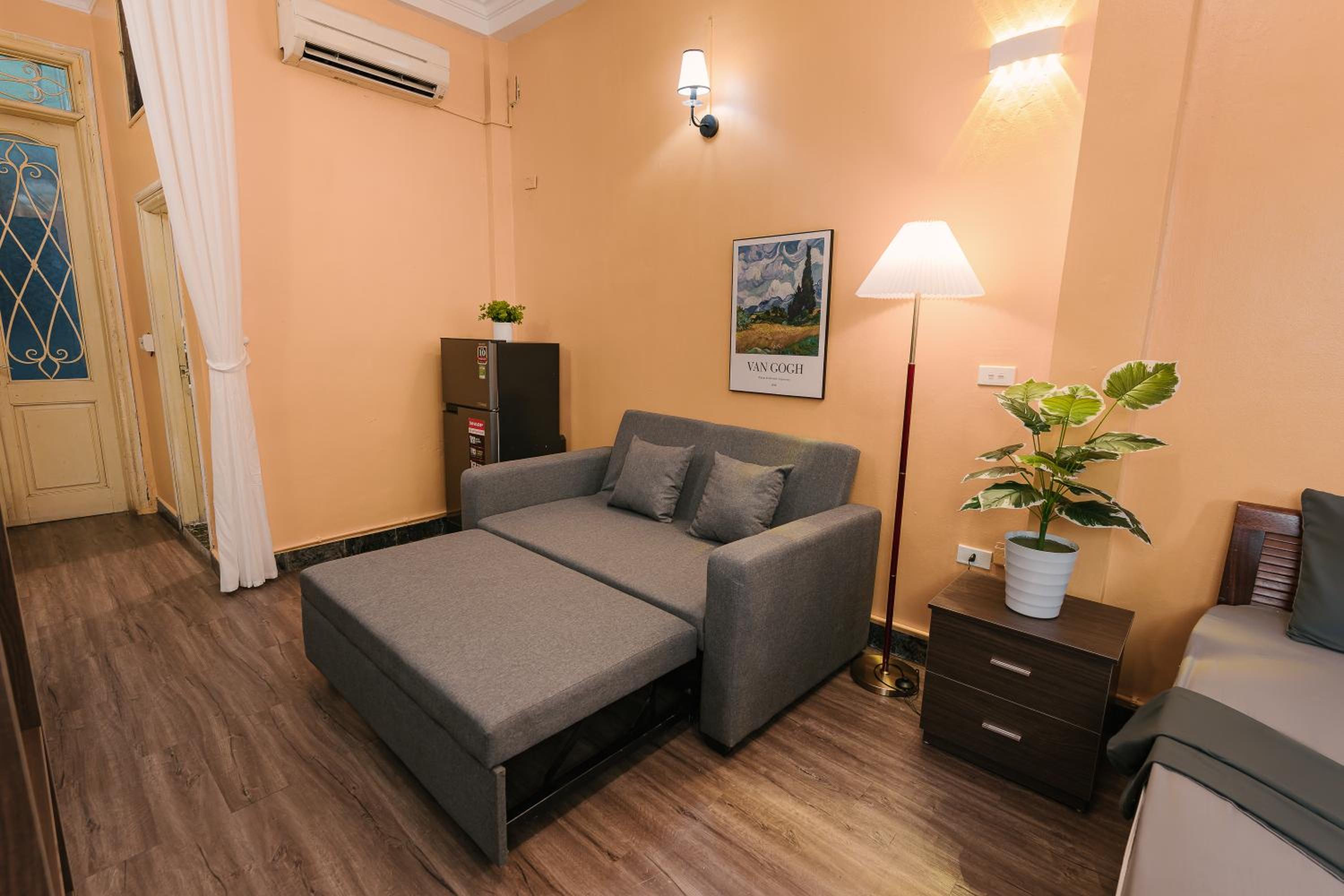 Bridgo Homestay - by Hoan Kiem lake side