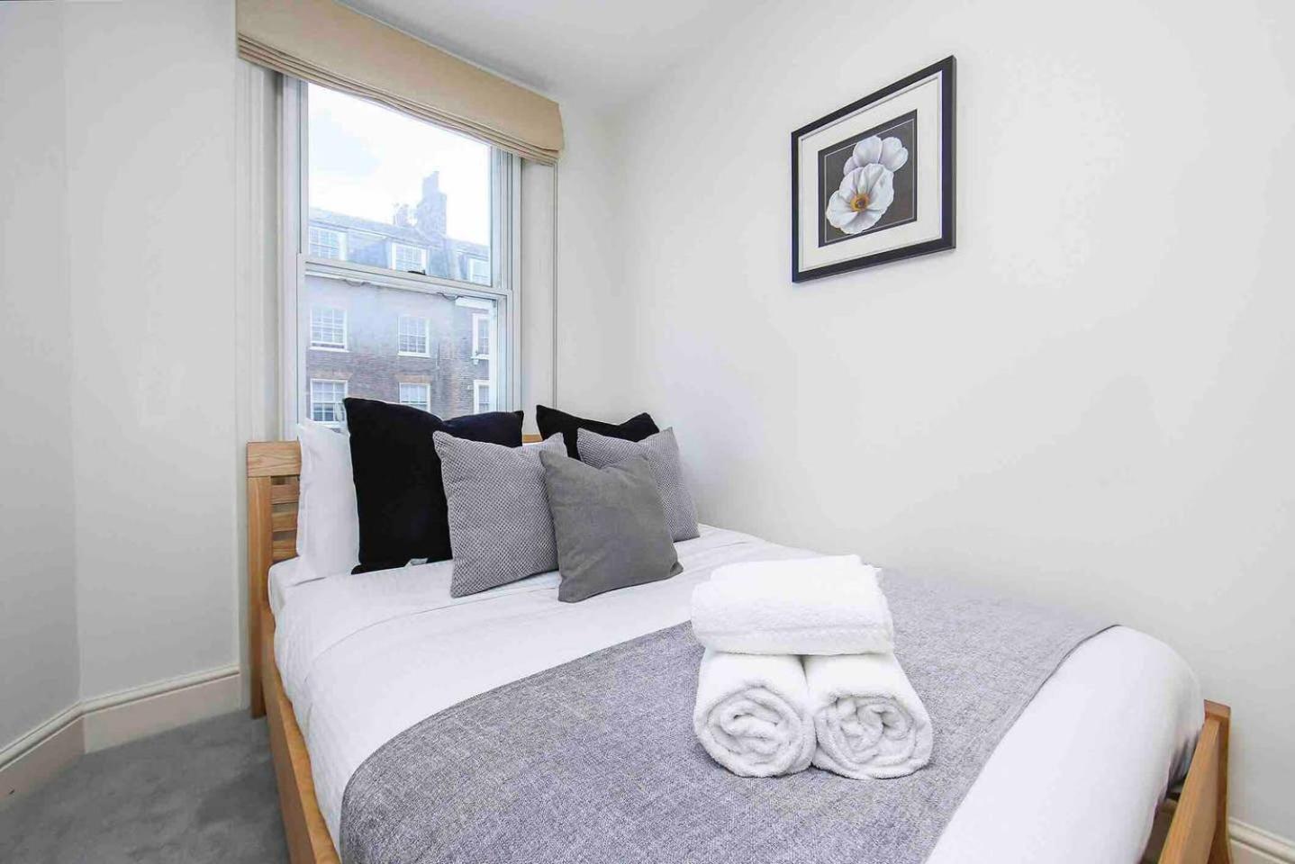 1 Bed Apartment- Marble Arch 4