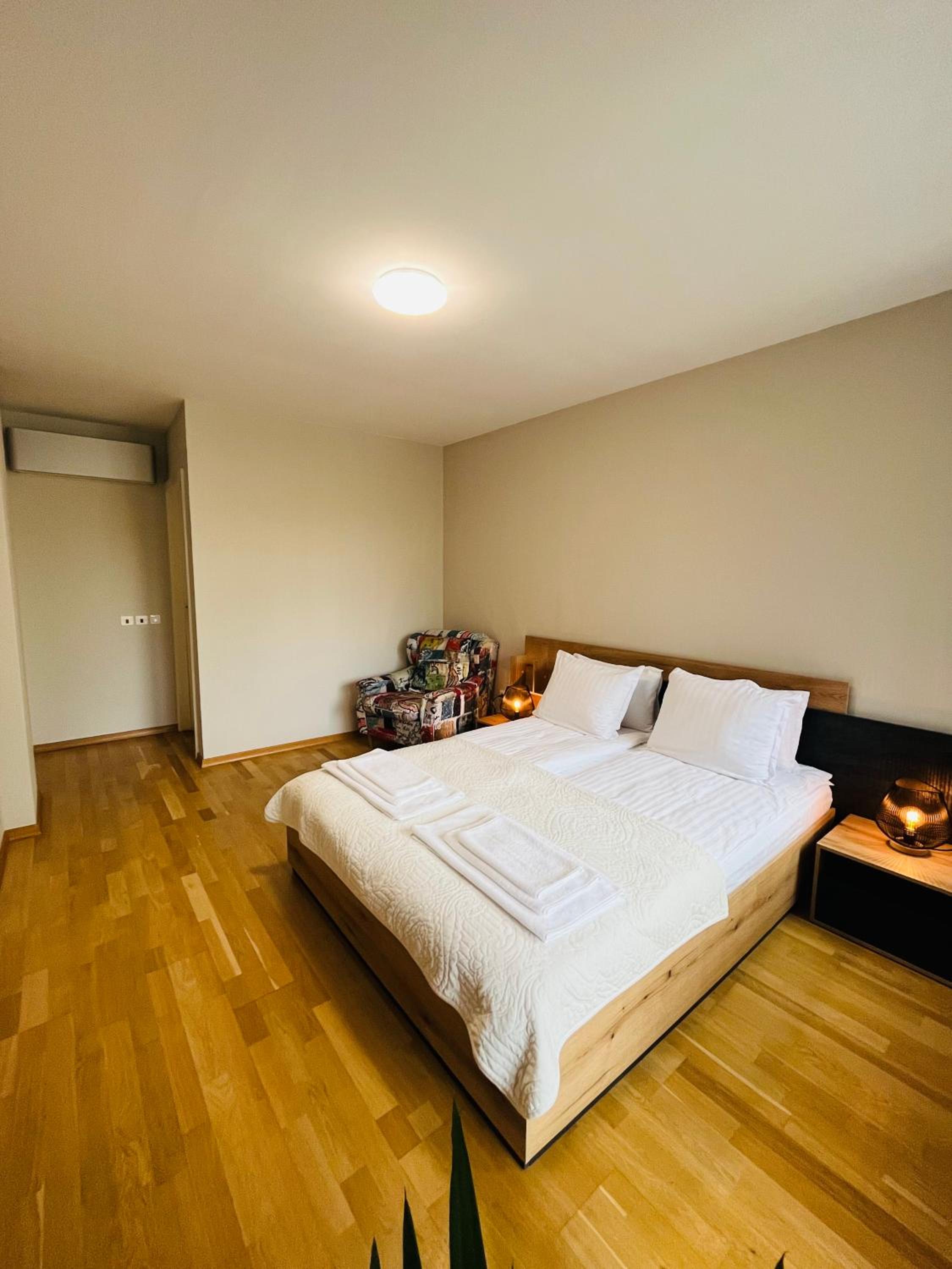 FREESIA apartment with underground parking