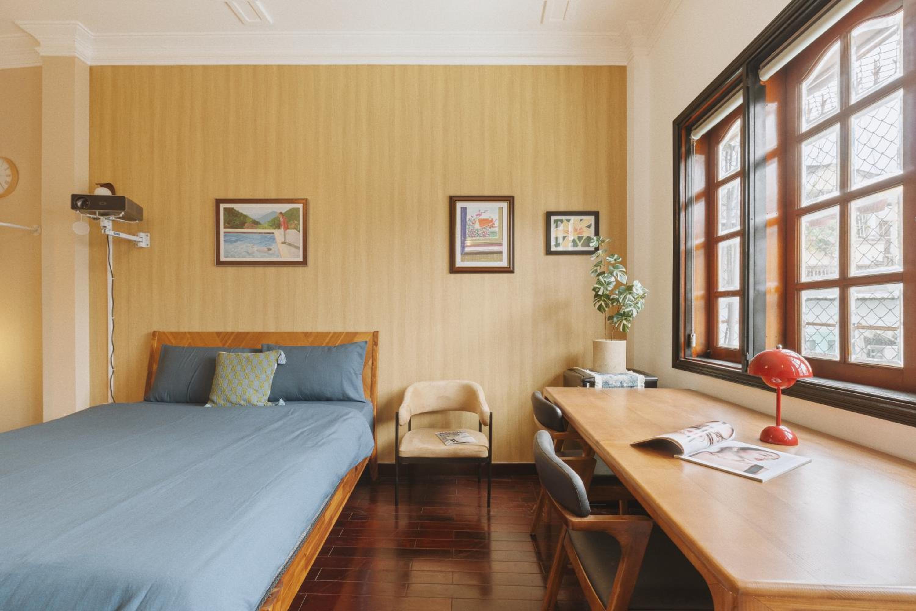 Linden house near Bui Vien