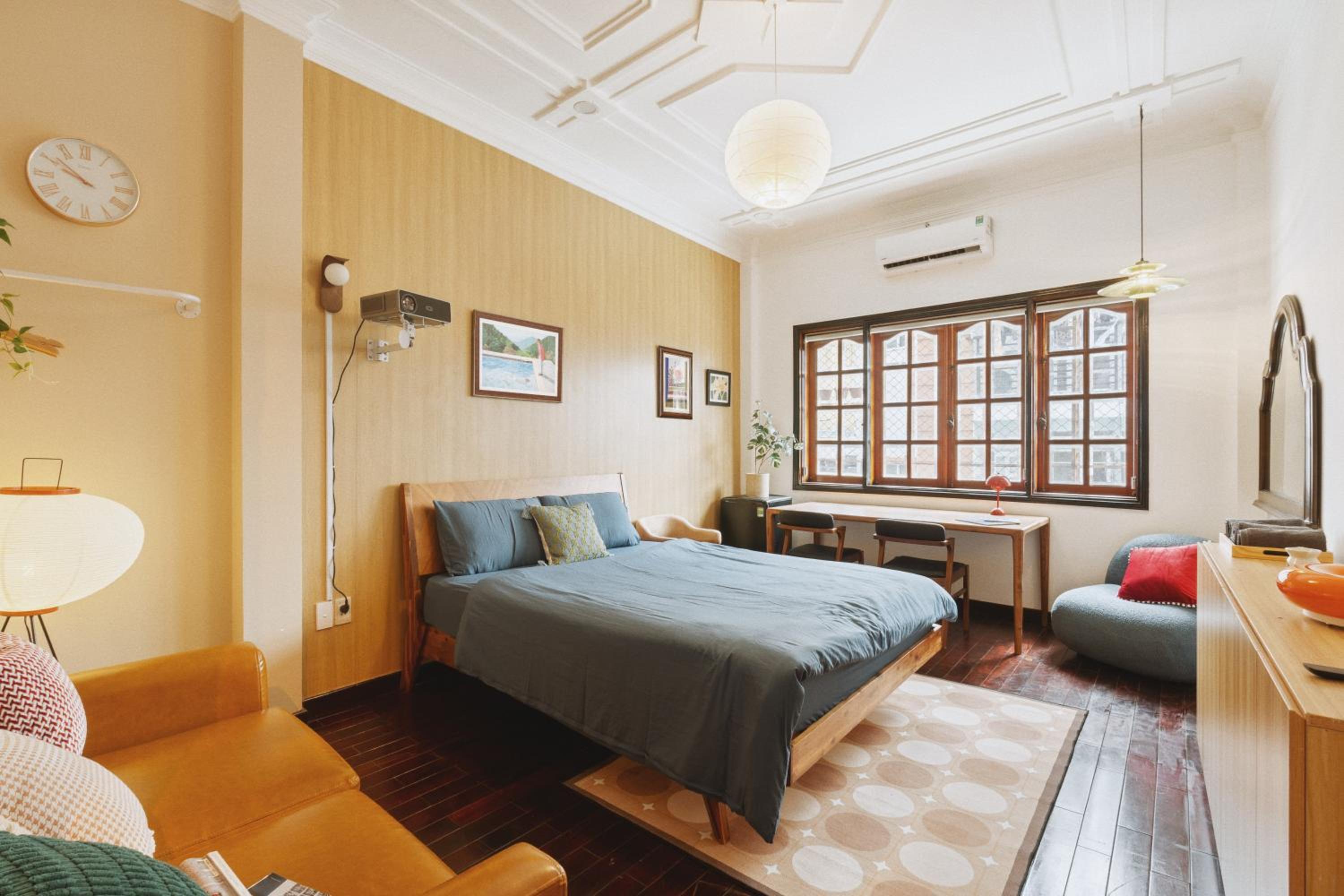 Linden house near Bui Vien