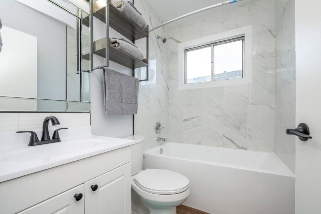 Highland Park Upper Suite