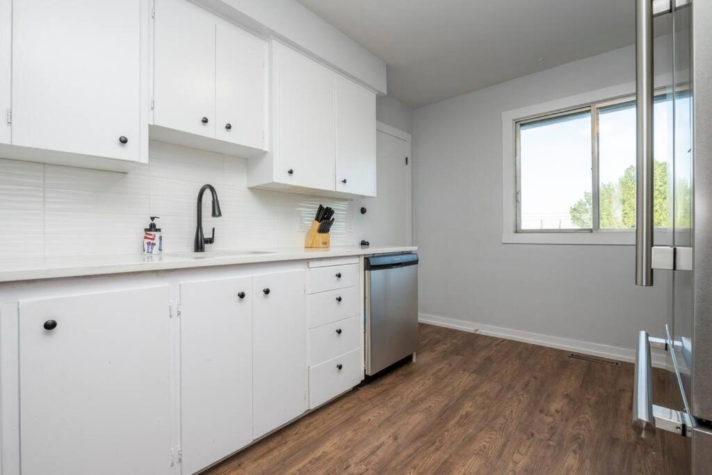 Highland Park Upper Suite