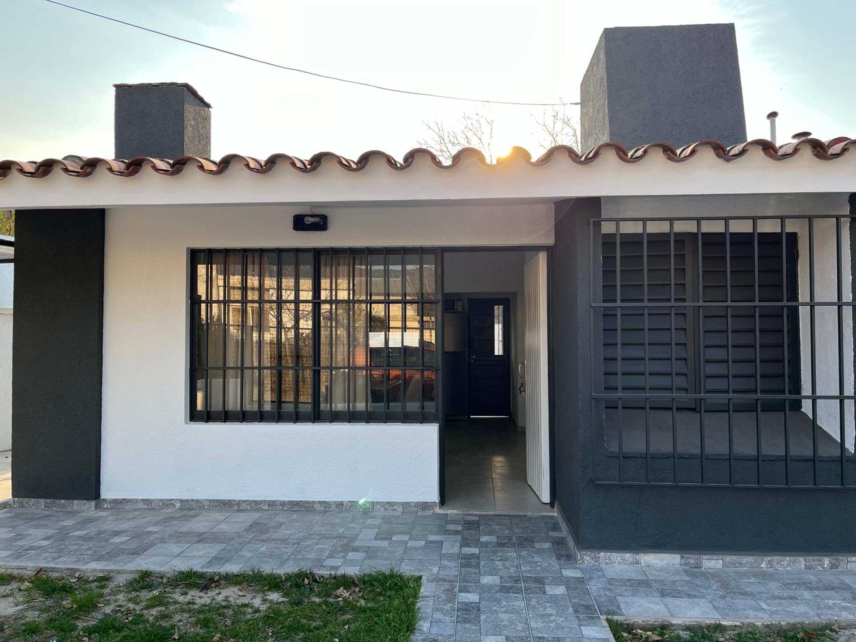 Casa de Fazzi casi en Costanera