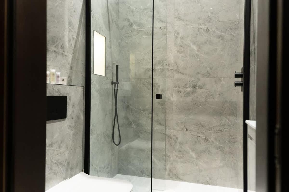 Spacious Two Bedroom Apartment in Holloway Road view 2