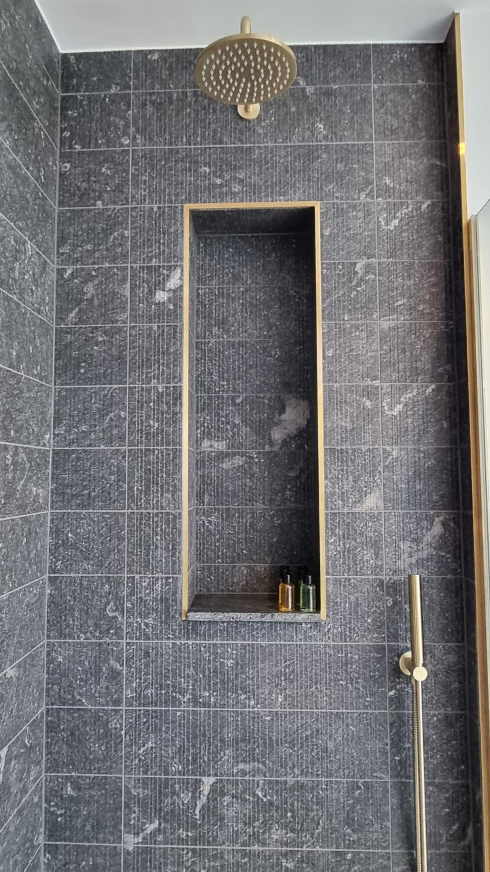 Five Star luxury one bed apartment in leafy West Hampstead