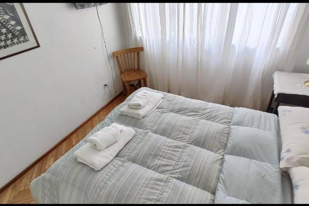 Santa Fe Av apartment for 4 persons in Recoleta