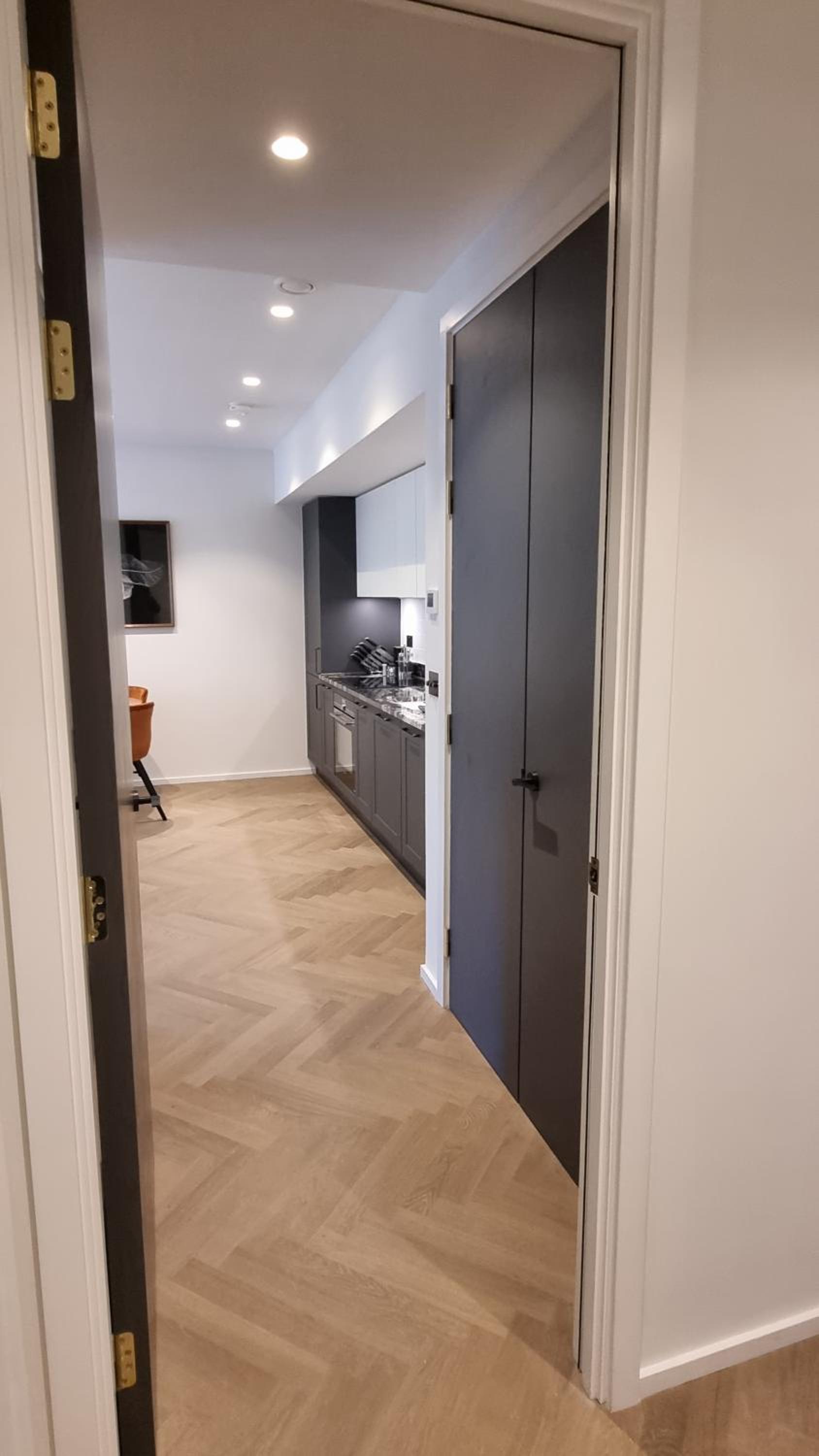 Five Star luxury one bed apartment in leafy West Hampstead