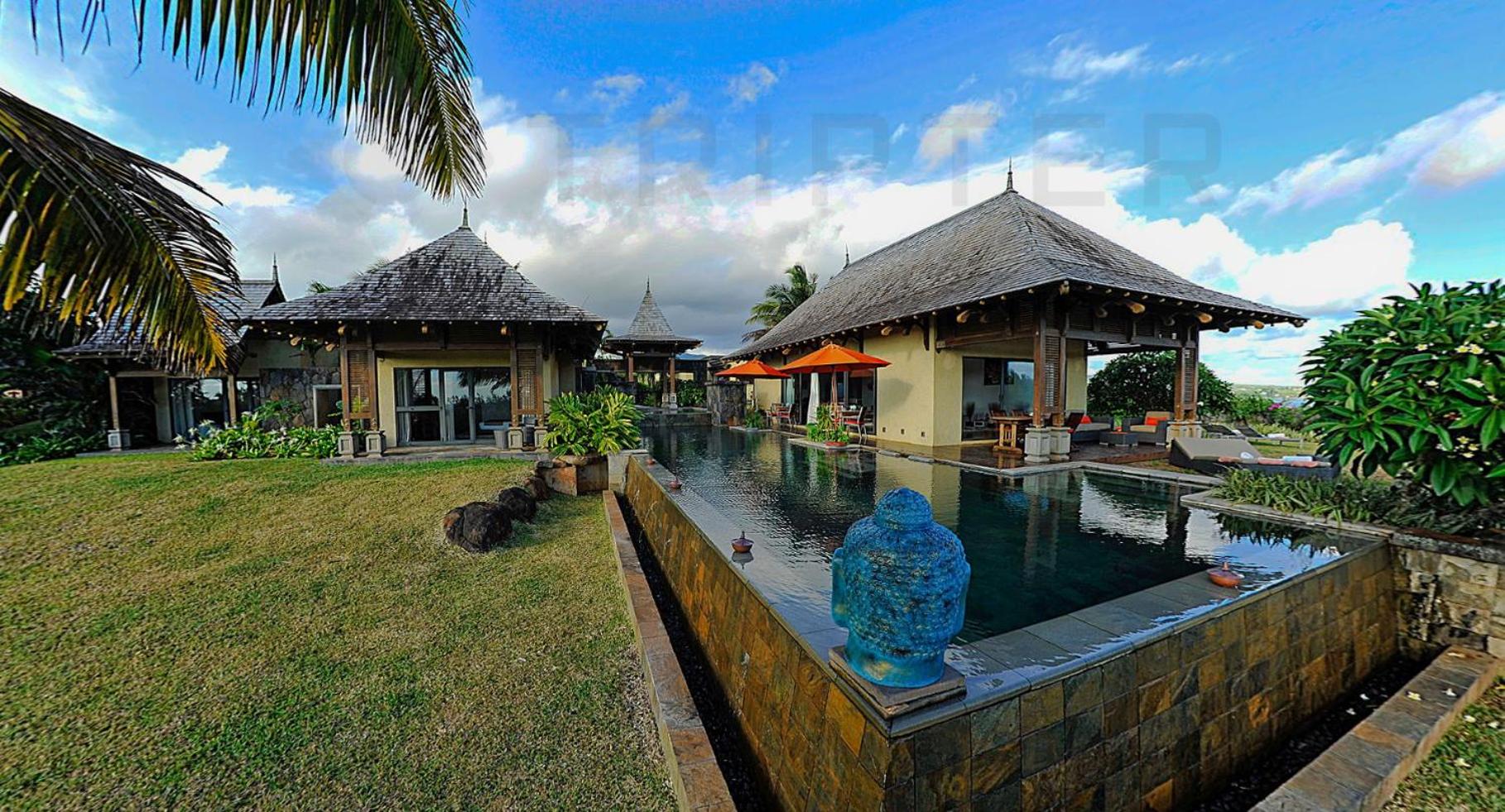 Spacious villa with 5-star hotel access - Belpe view 5