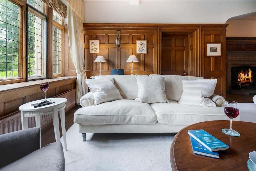 Richmond Place - Apartment in Private Mansion with Private Spa - Ridgestone