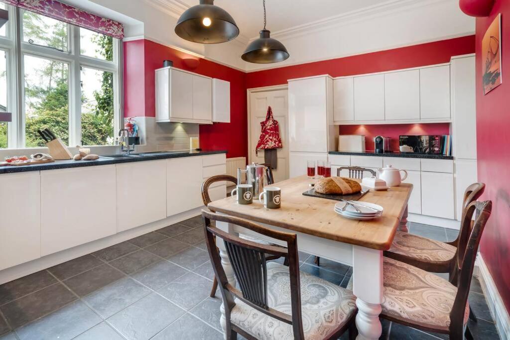 Richmond Place - Apartment in Private Mansion with Private Spa - Ridgestone