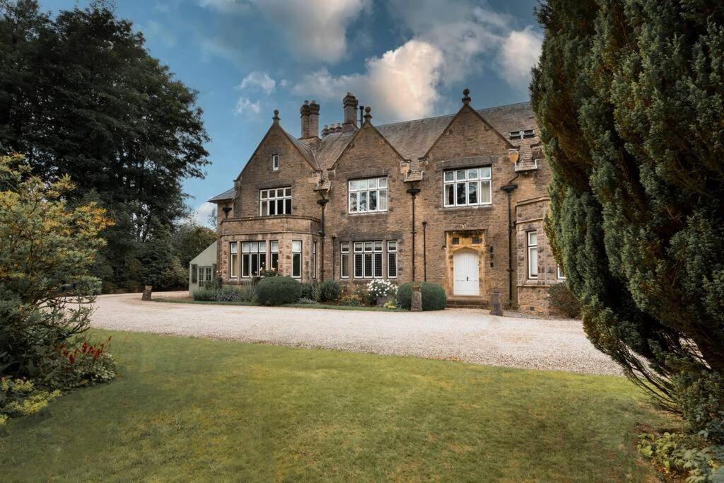 Richmond Place - Apartment in Private Mansion with Private Spa - Ridgestone