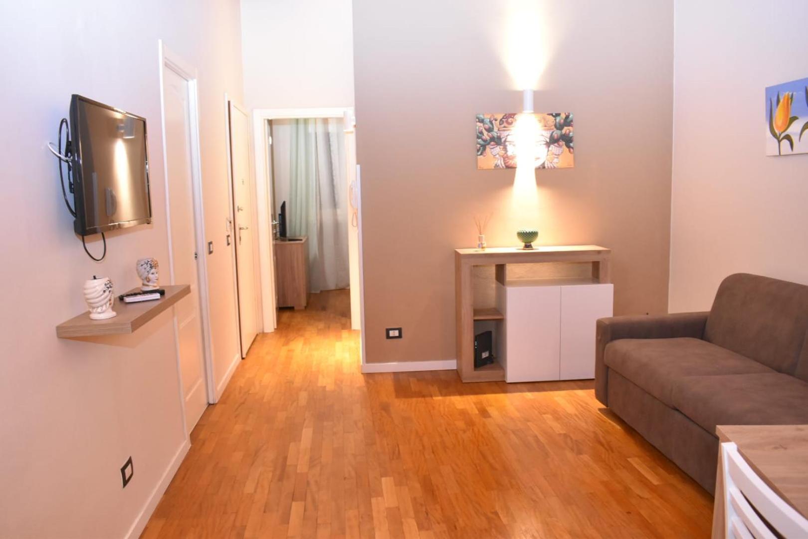 Kanat Apartment