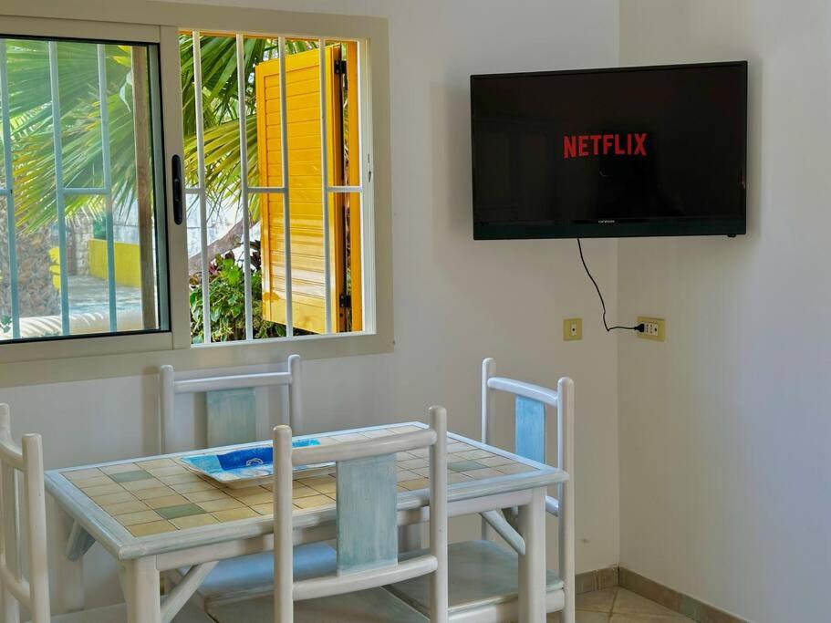 Raio Do Sol - Beach front studio with city view