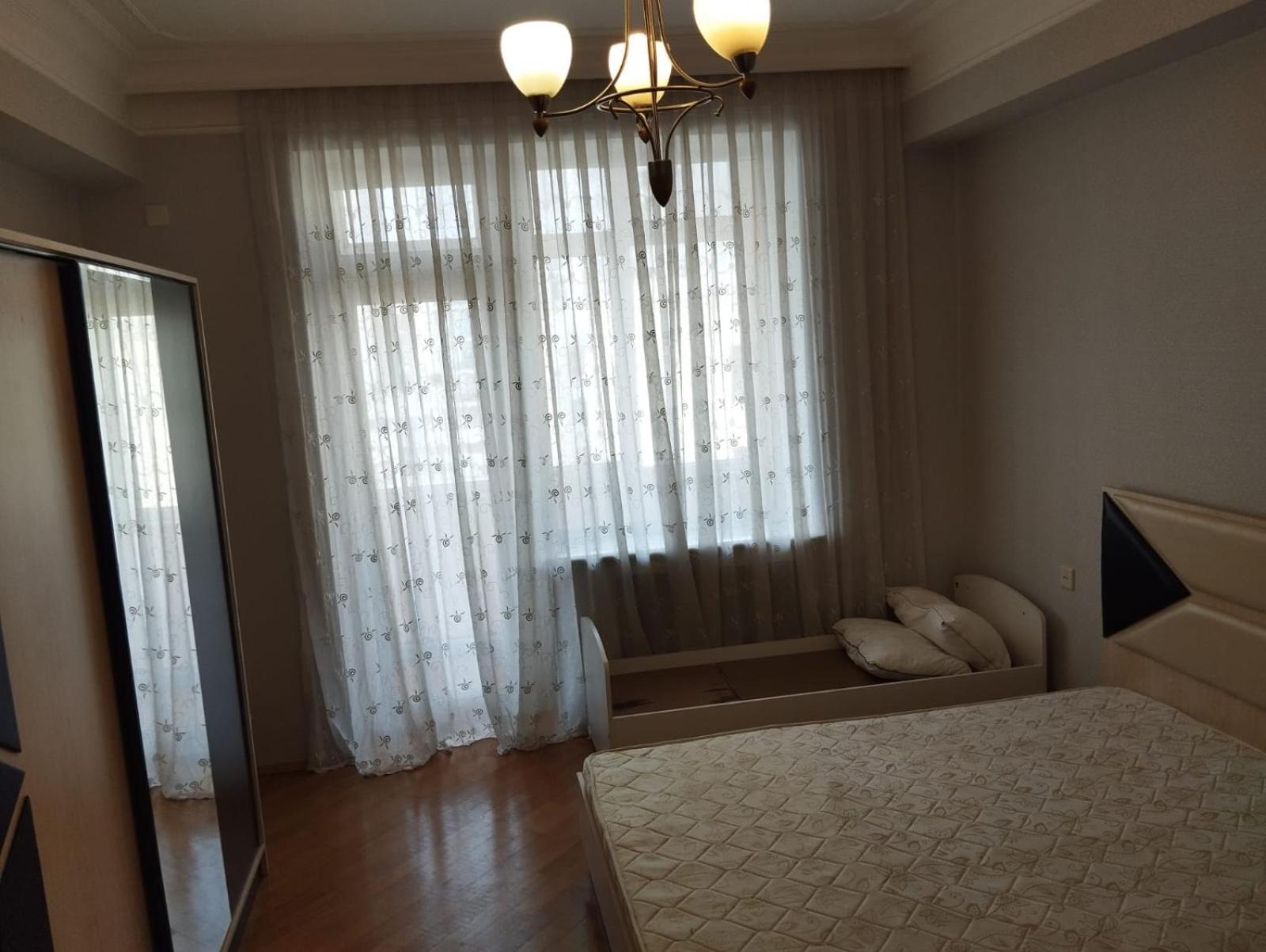 3 bedroom Apartment in Baku