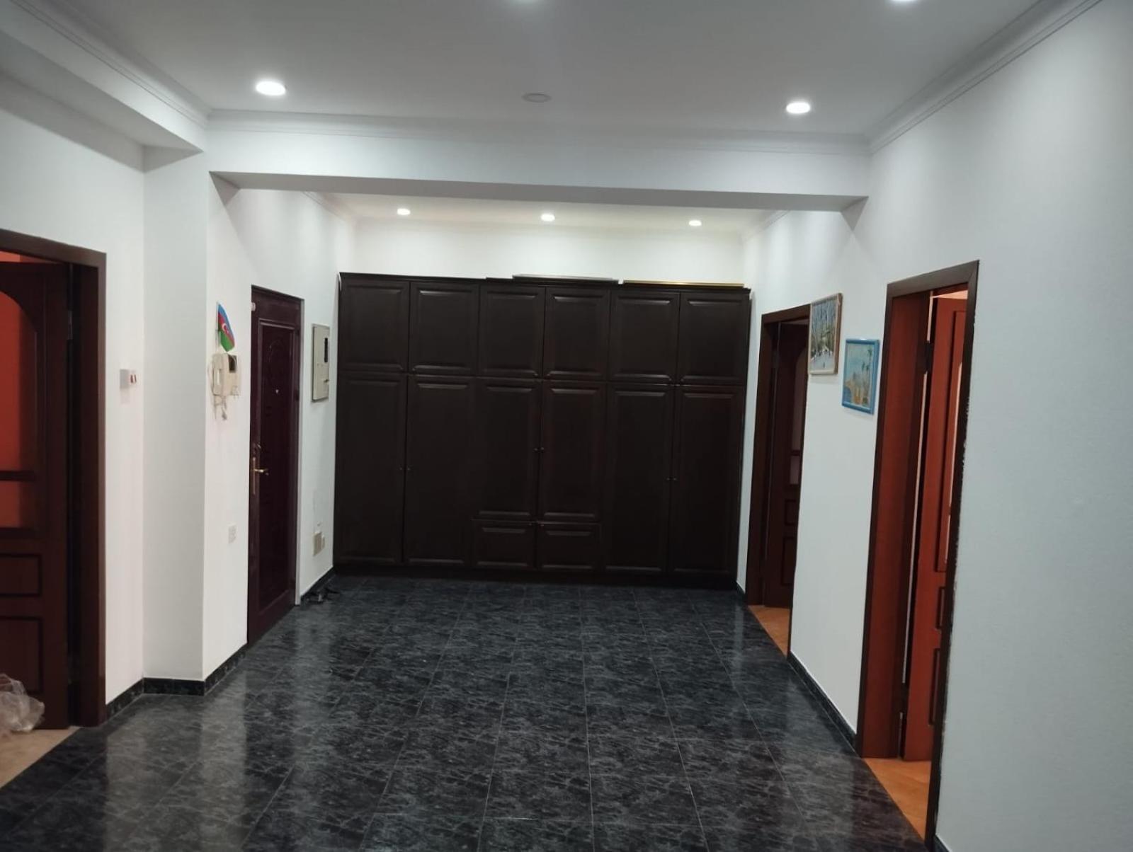 3 bedroom Apartment in Baku