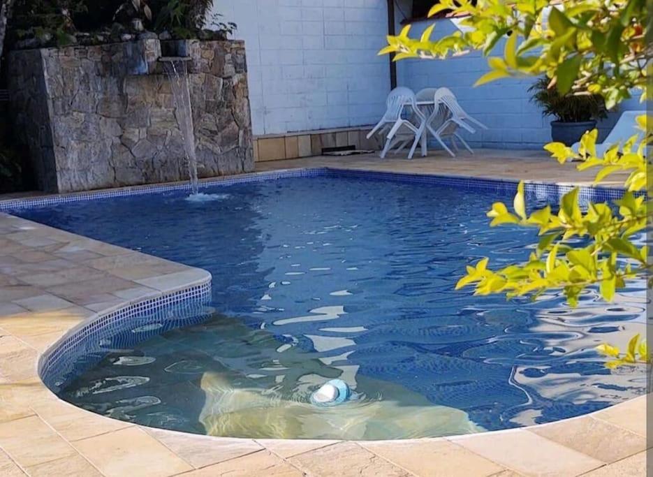 Condomínio encantador com piscina