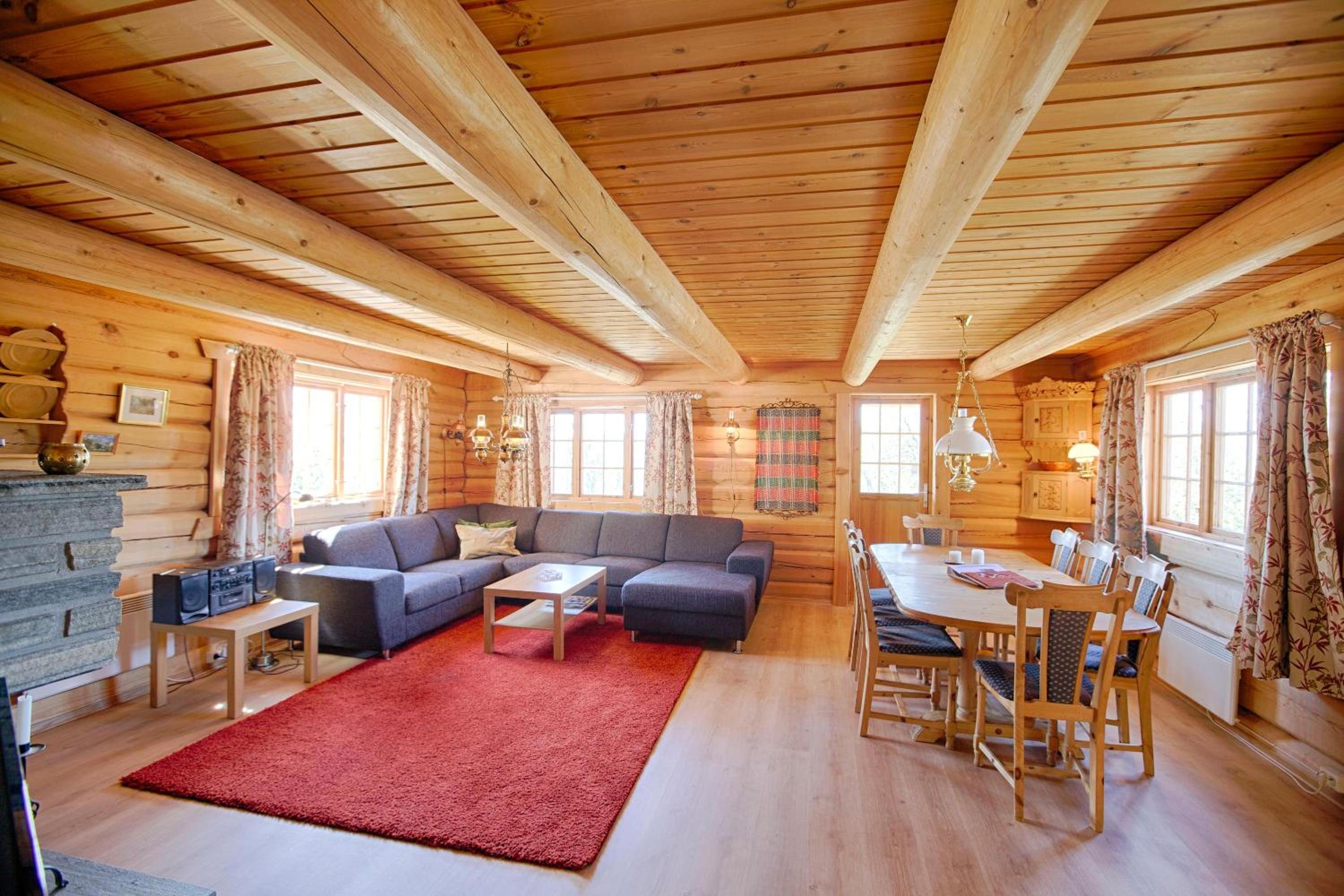 Large Cabin Retreat Perfect For Family Gatherings view 3