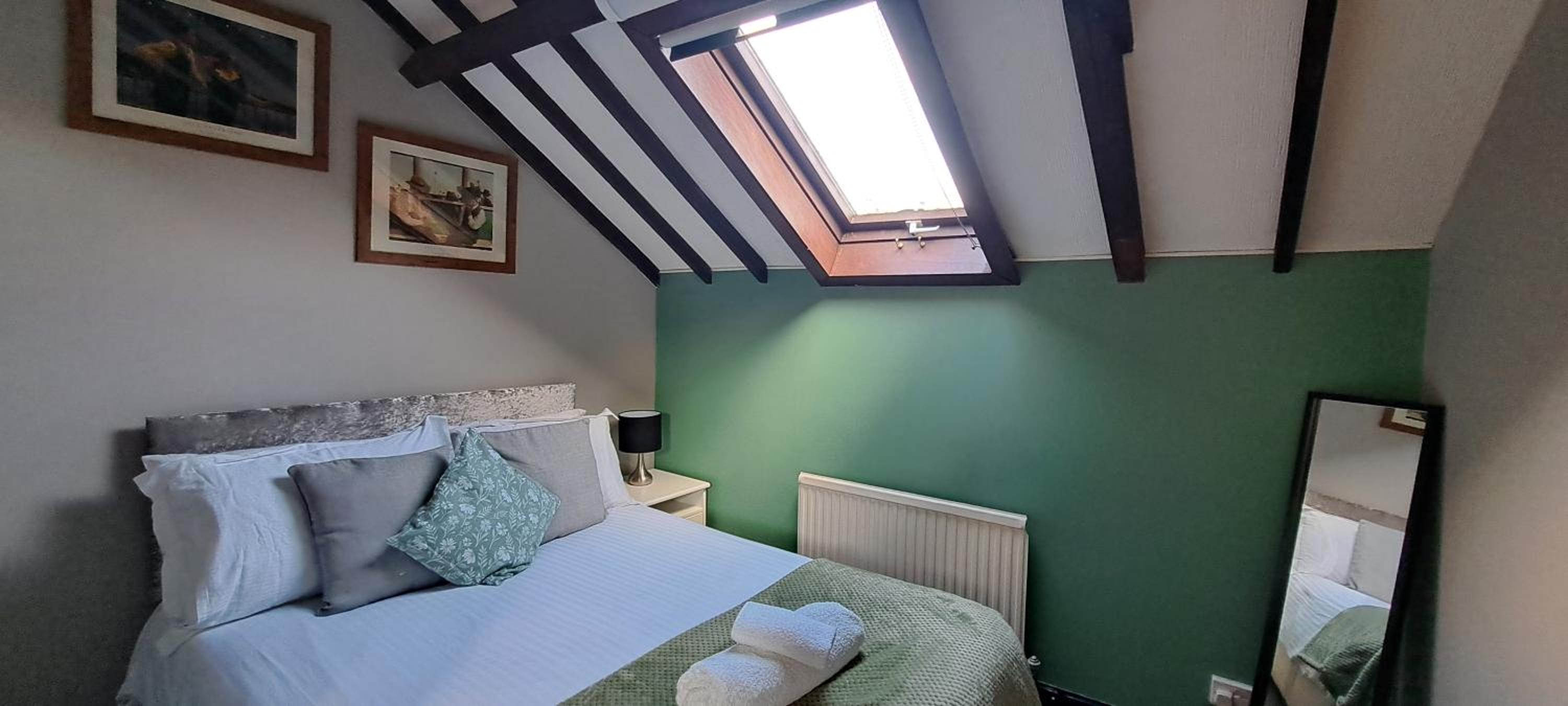 Massive 4 bed with countryside views in Peterborough