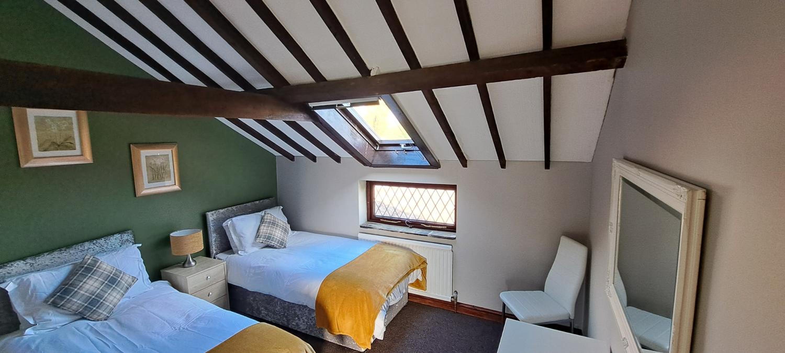 Massive 4 bed with countryside views in Peterborough