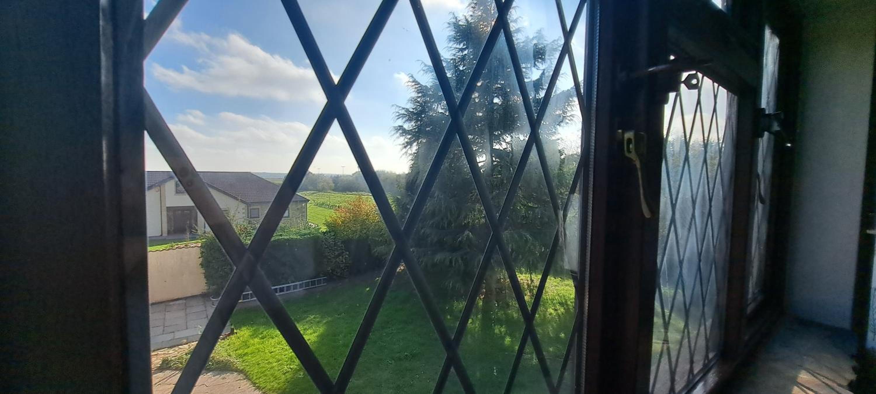 Massive 4 bed with countryside views in Peterborough