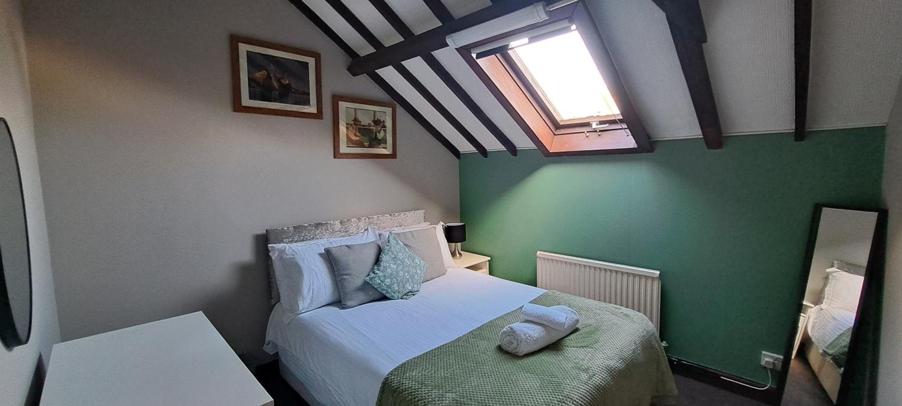 Massive 4 bed with countryside views in Peterborough