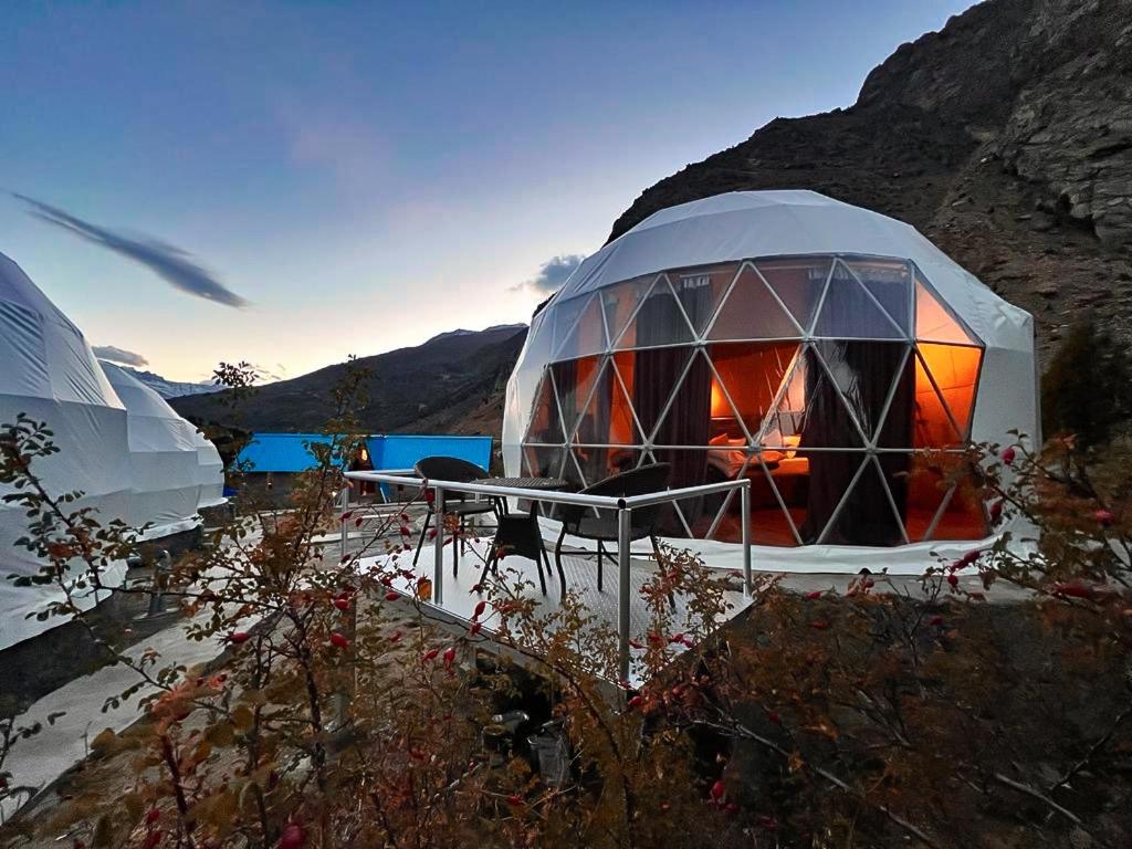 YOLO Outdoors - Riverside Luxury Domes & Glamping, Jispa view 2