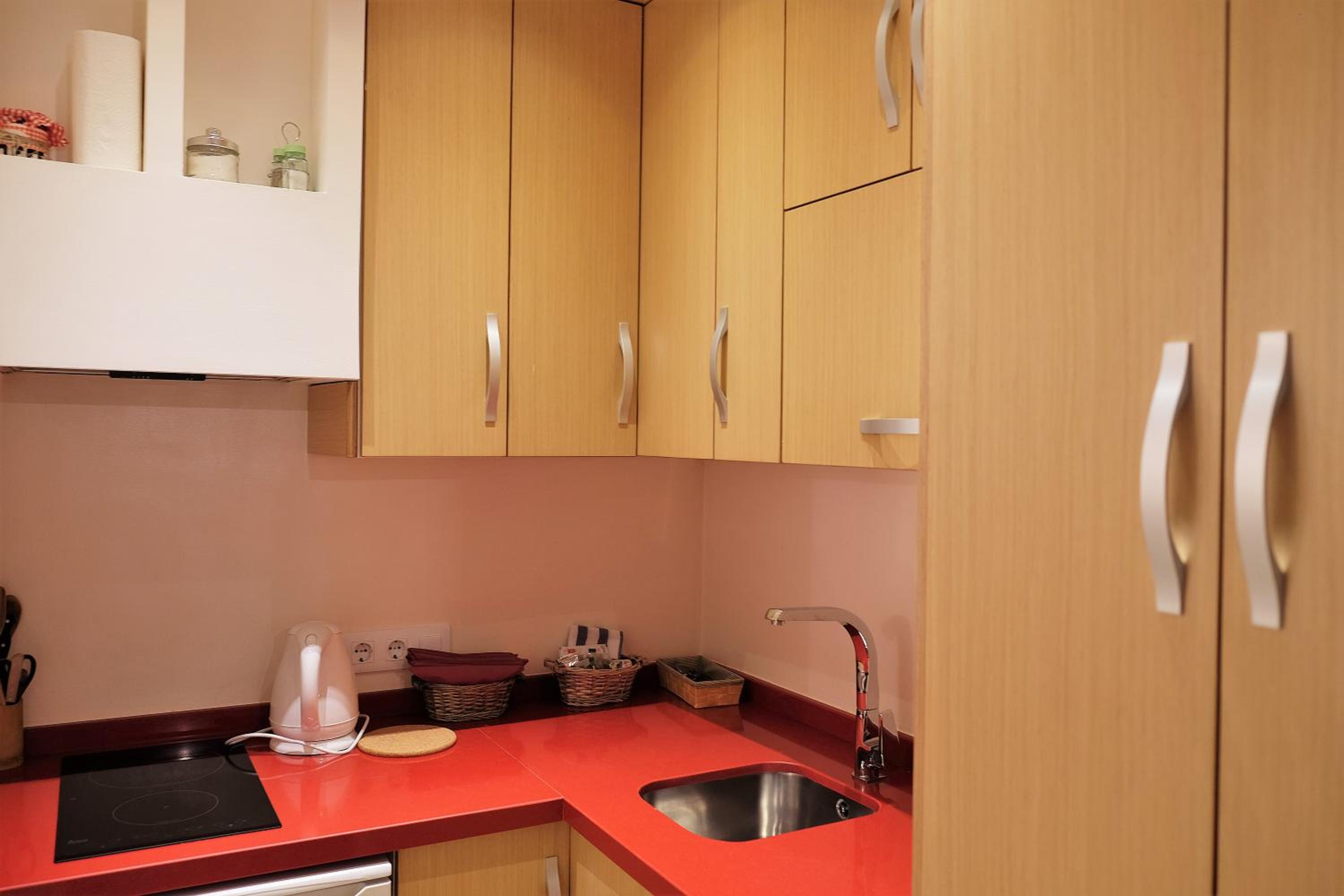 ApartaSuites Alberca Deluxe