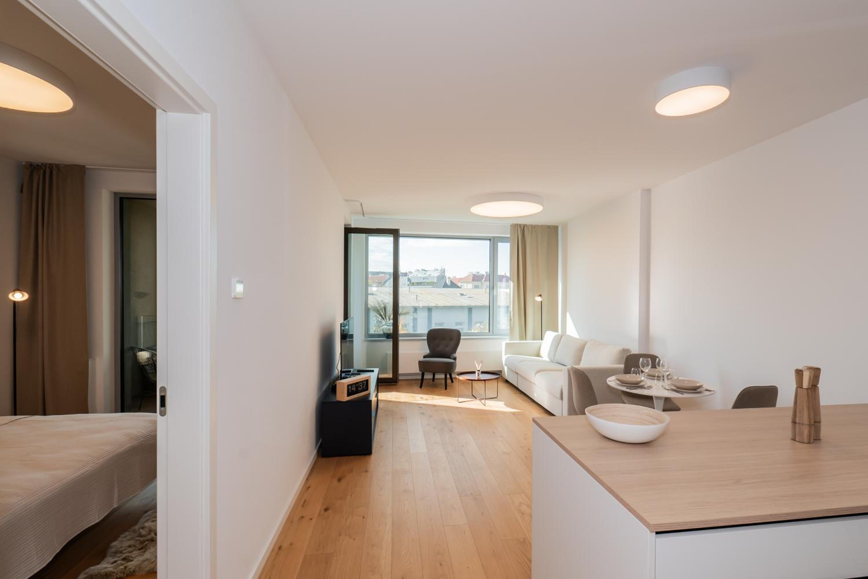 SKY PARK Tower Suite - Free Parking & Modern Style view 2