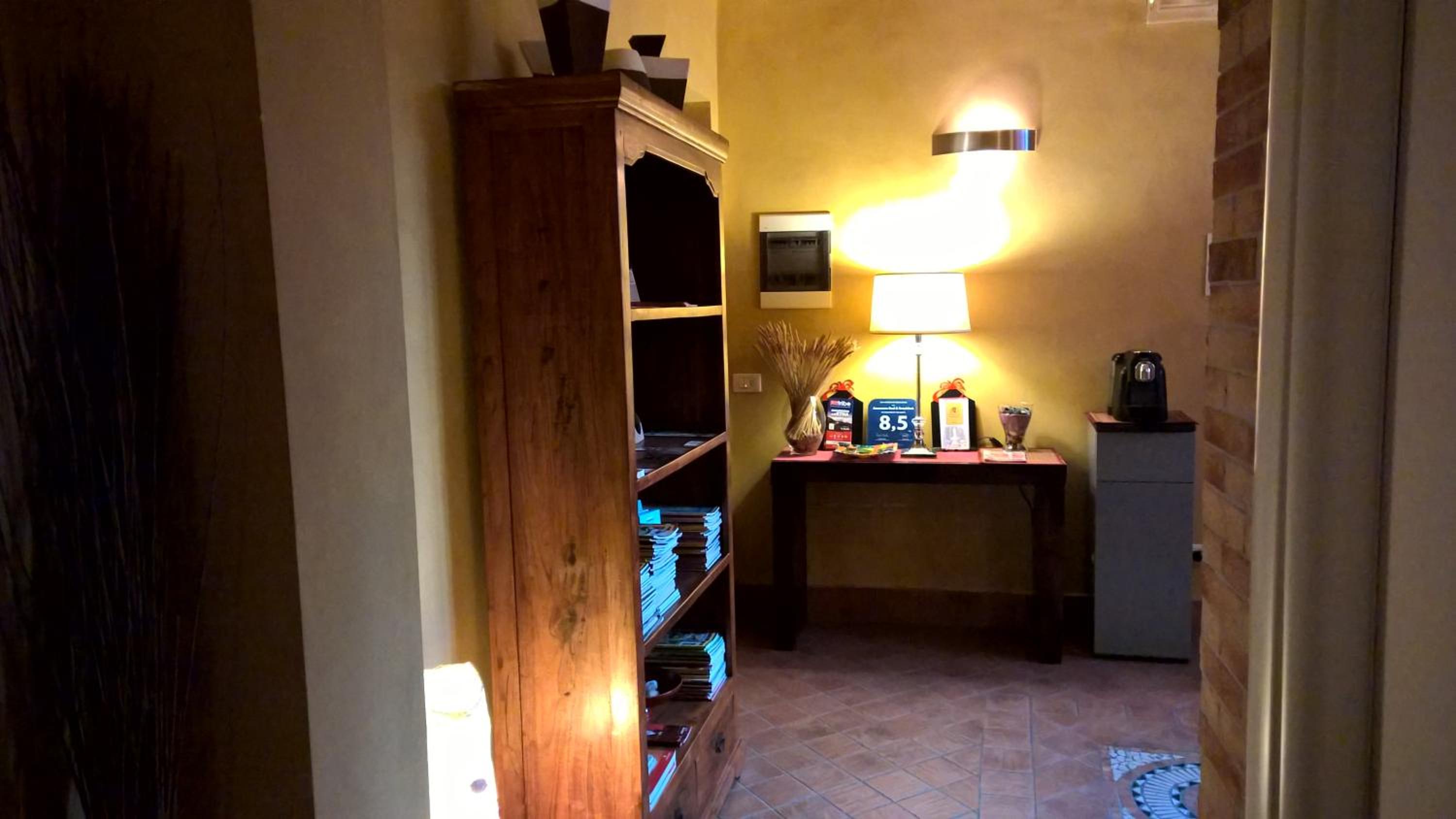 Photo 12