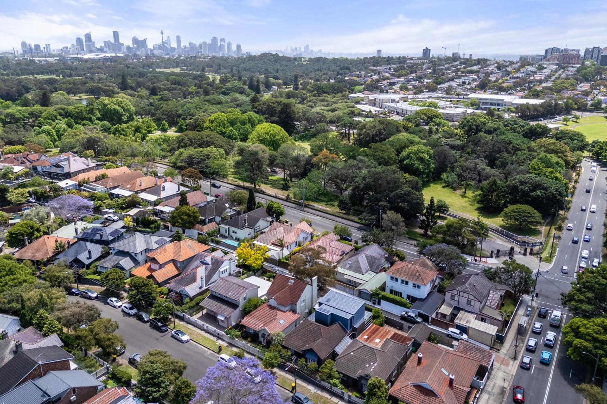 Garden Retreat 5-BDR House near Centennial Park