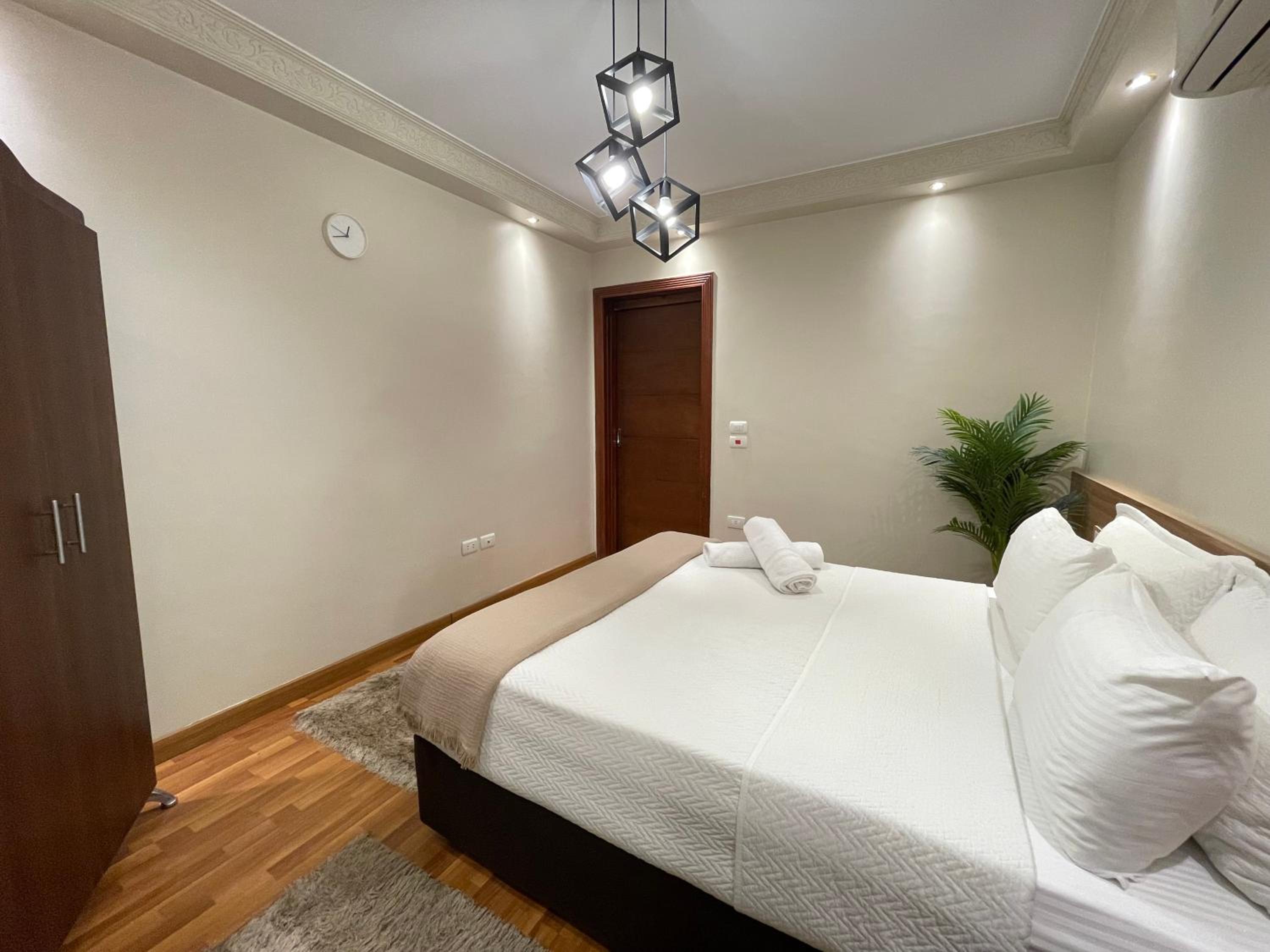 Mokattem private Condo