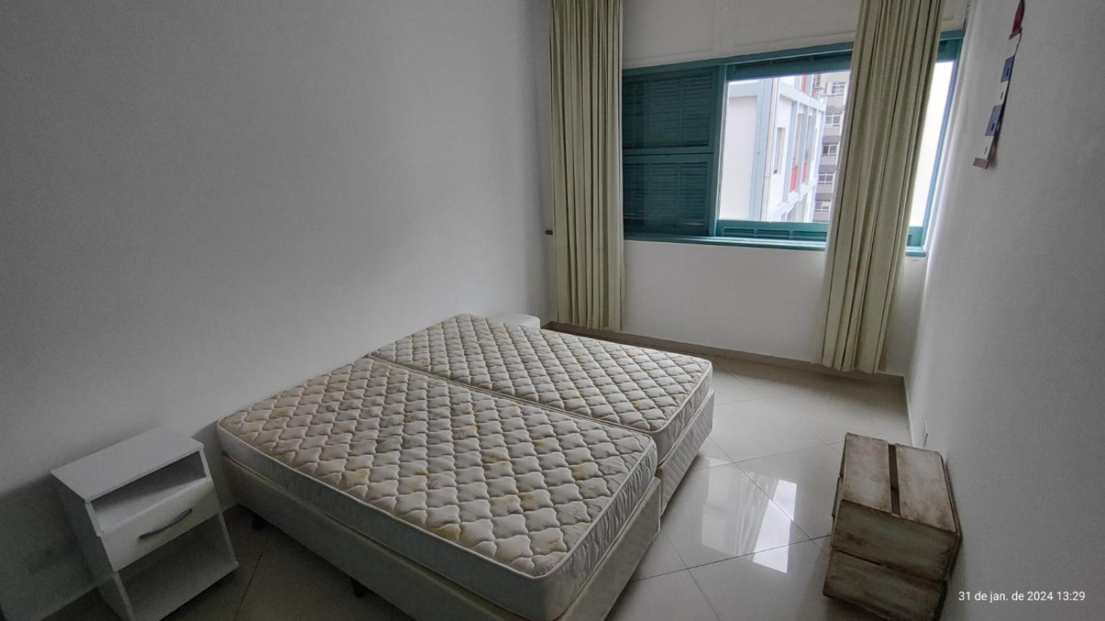 APARTAMENTO INTEIRO 1 dormitório COM AR CONDICIONADO NO BOQUEIRÃO