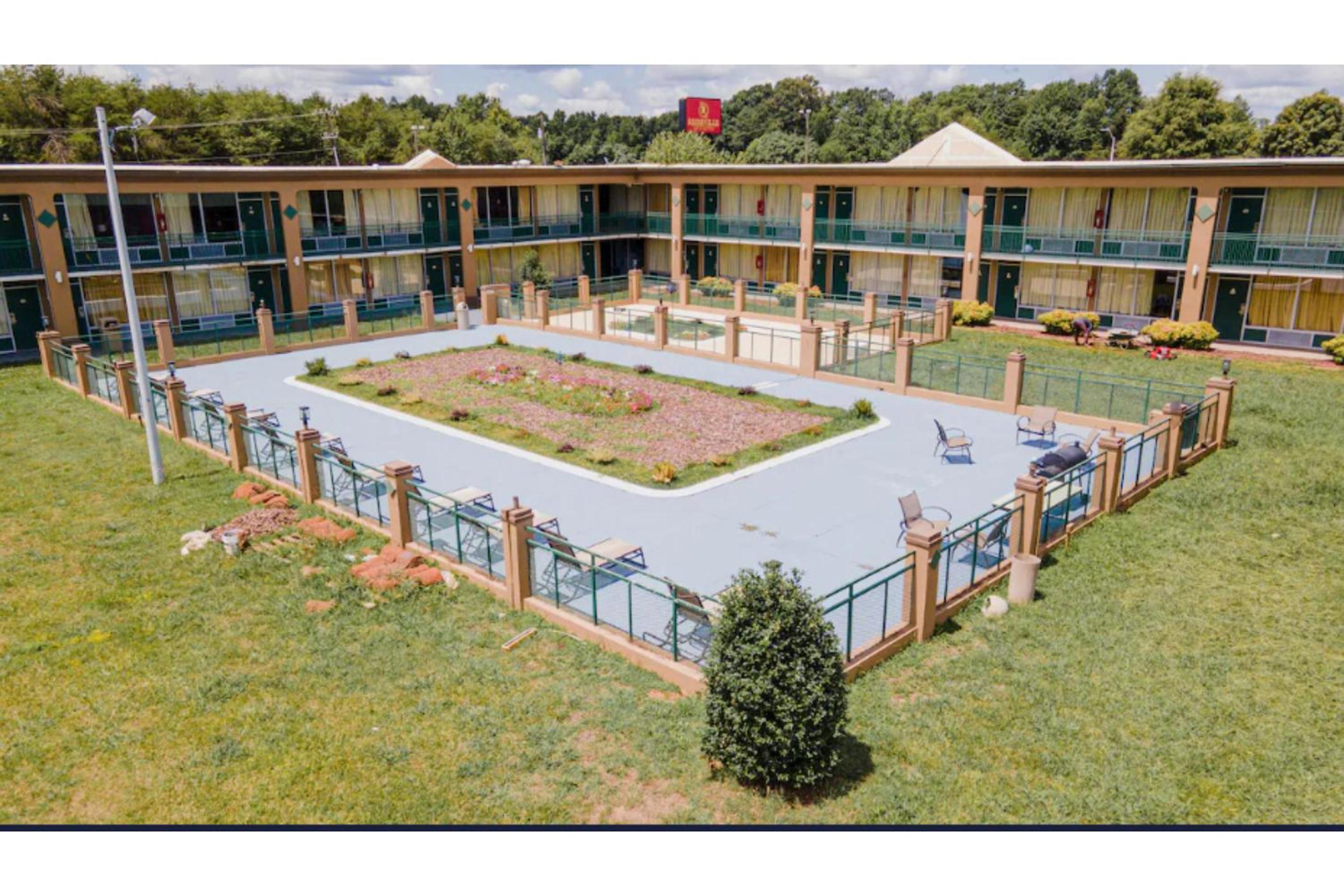 Reidsville Inn & Suites