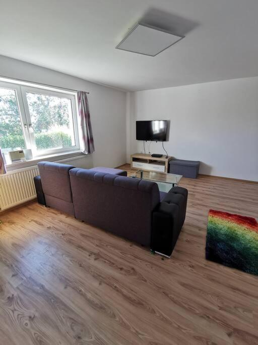 Apartment mit Garten und Terrasse