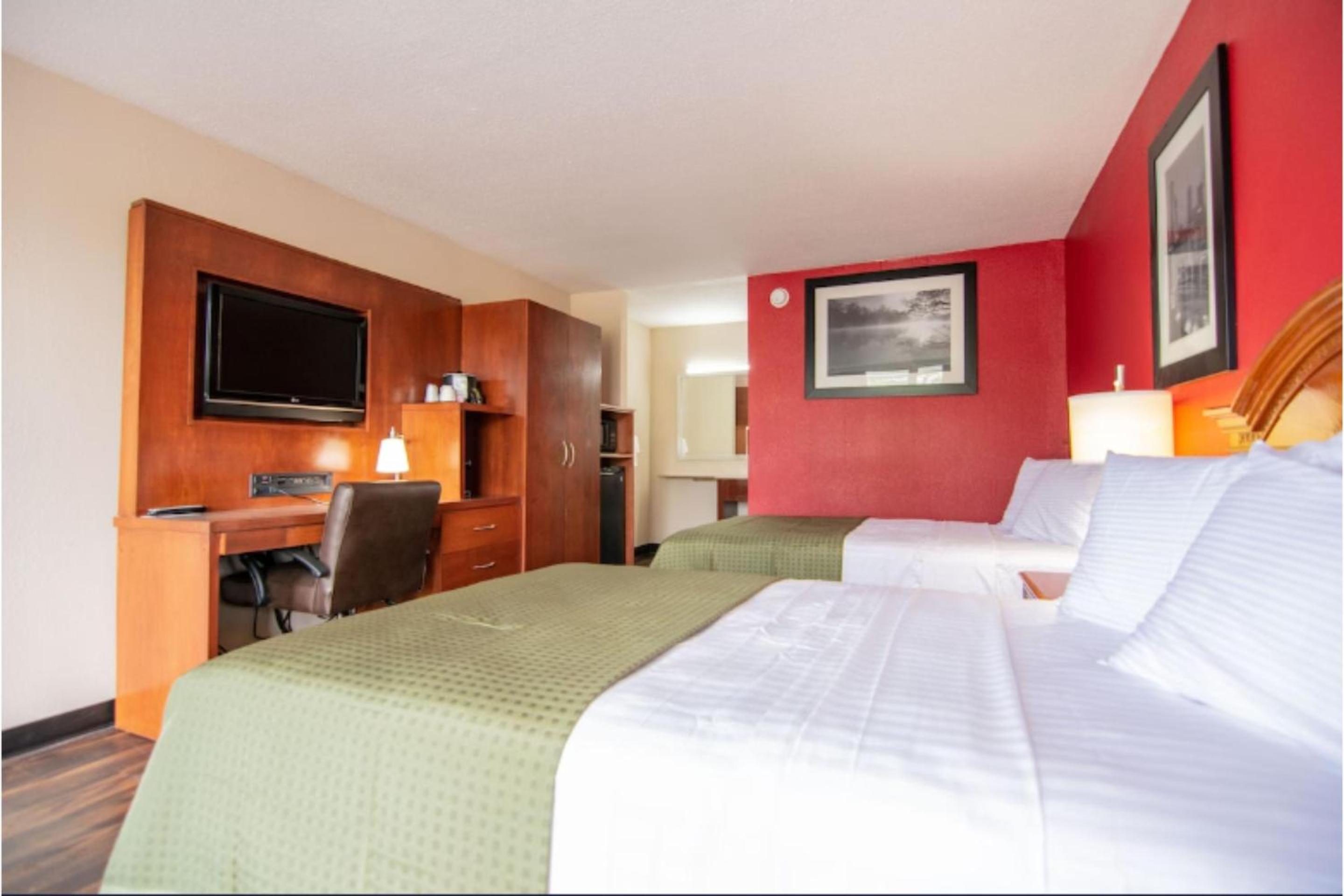 Reidsville Inn  Suites By OYO Hwy 29 - Property Image 3