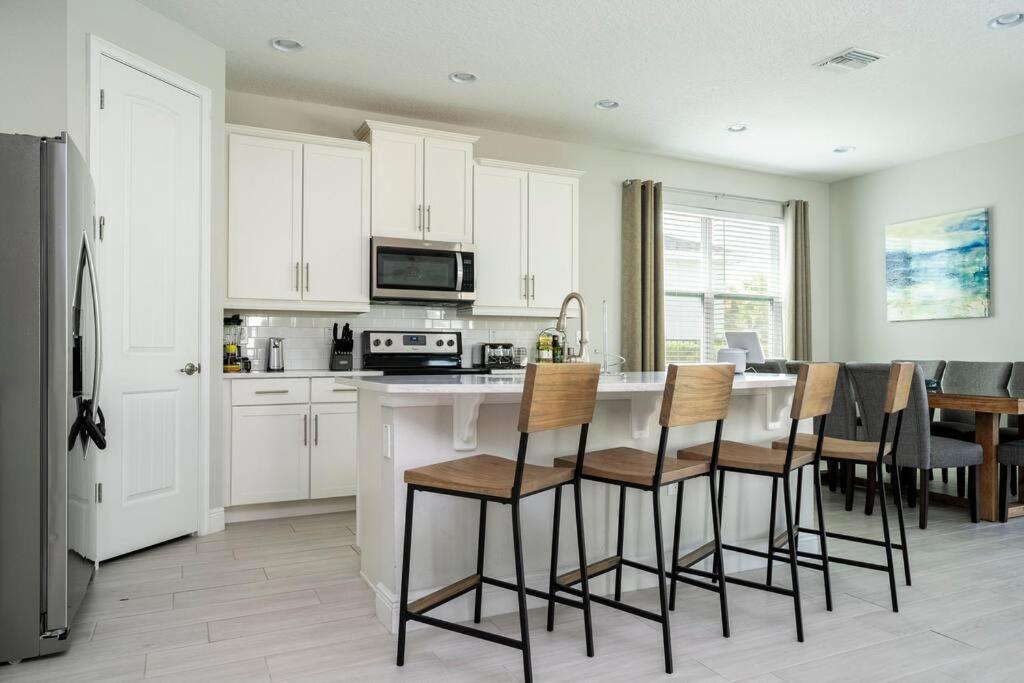 Luxury Disney Vacation Home ith private pool spa
