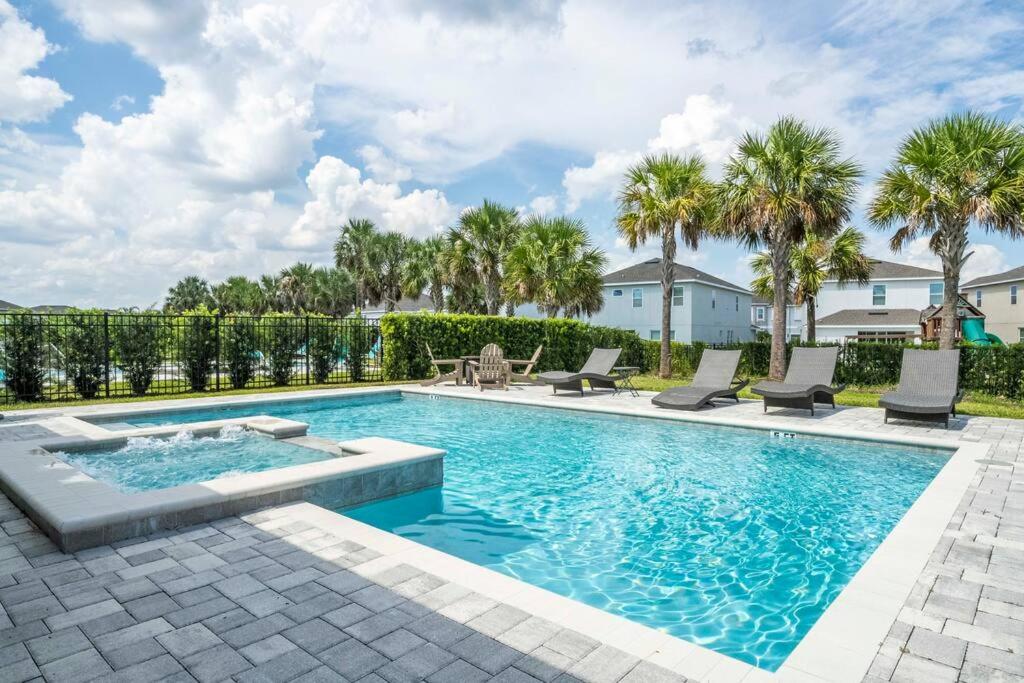 Luxury Disney Vacation Home ith private pool spa