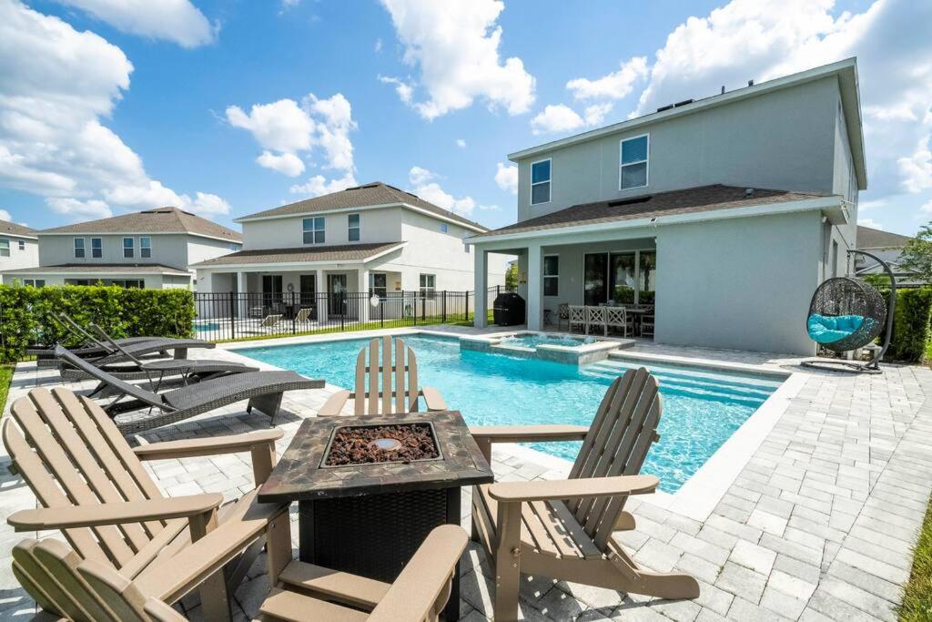 Luxury Disney Vacation Home ith private pool spa