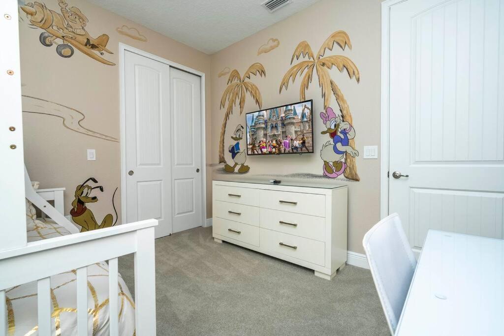 Luxury Disney Vacation Home ith private pool spa
