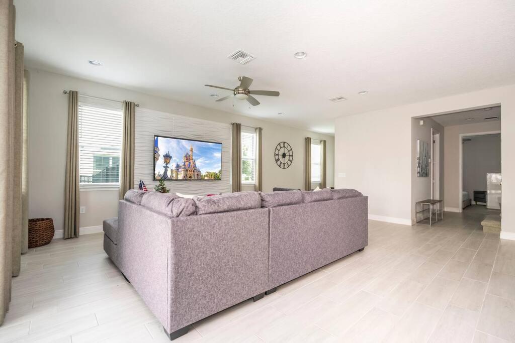 Luxury Disney Vacation Home ith private pool spa