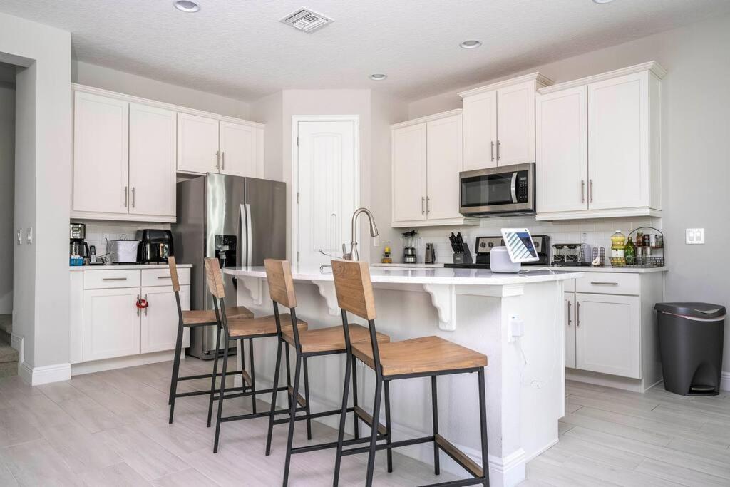 Luxury Disney Vacation Home ith private pool spa