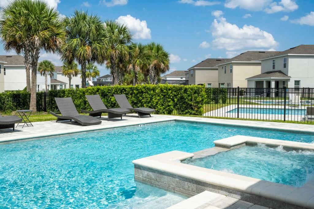 Luxury Disney Vacation Home ith private pool spa