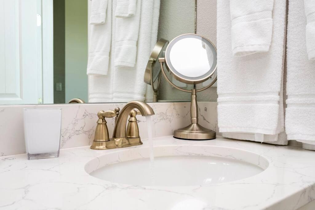 Luxury Disney Vacation Home ith private pool spa