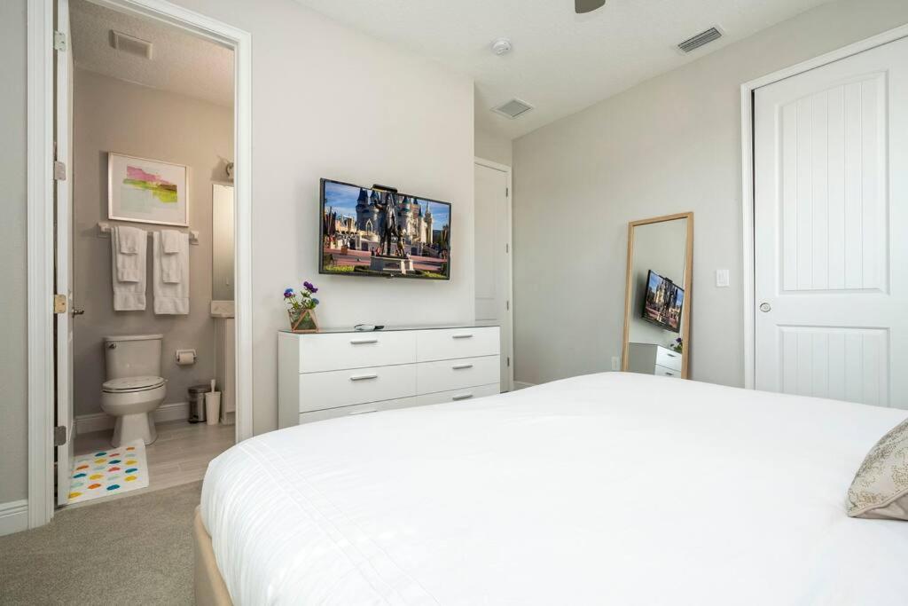 Luxury Disney Vacation Home ith private pool spa