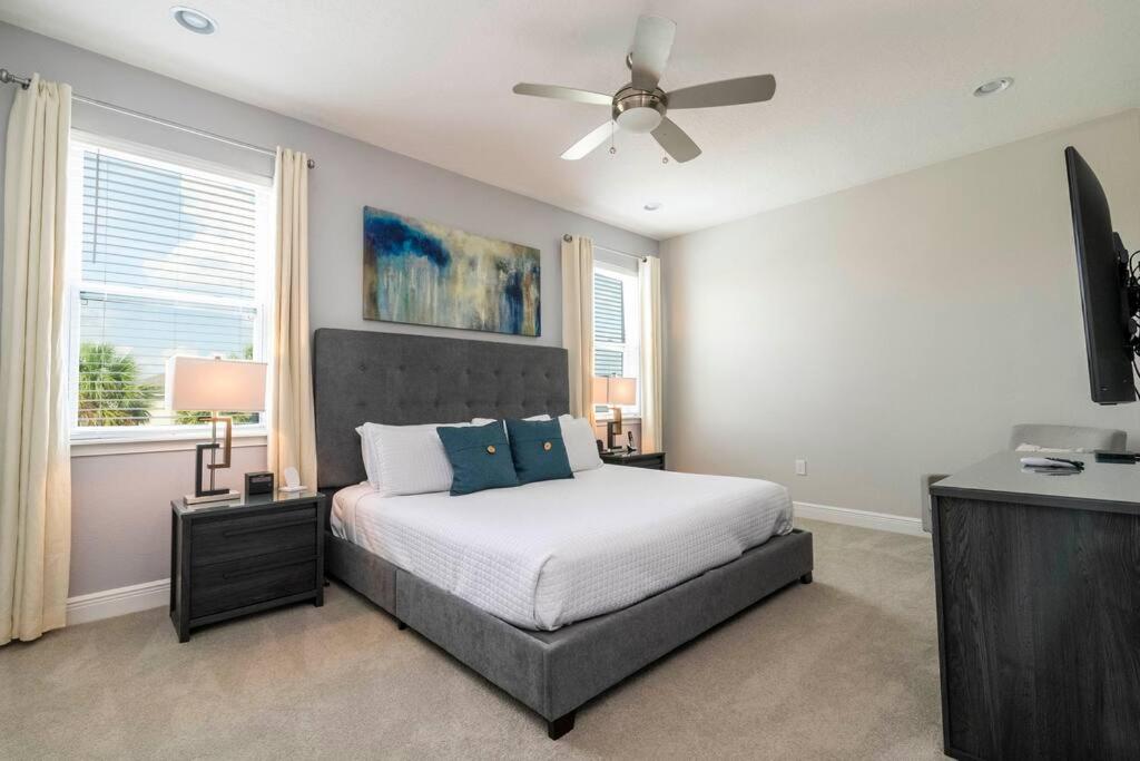 Luxury Disney Vacation Home ith private pool spa